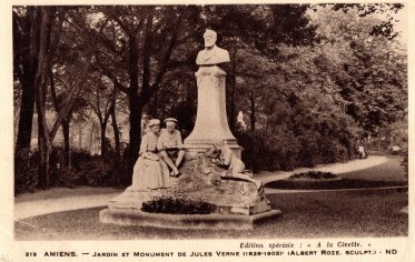 Amiens Monument 1940