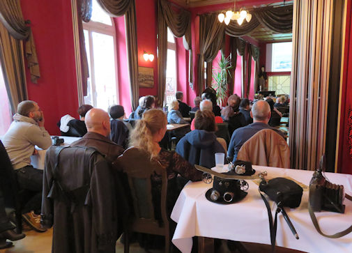 Vernevortrag auf Steamrose